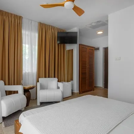 Zen 4* Vama Veche